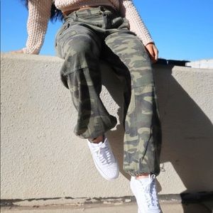 Aaliyah Cargo Pants